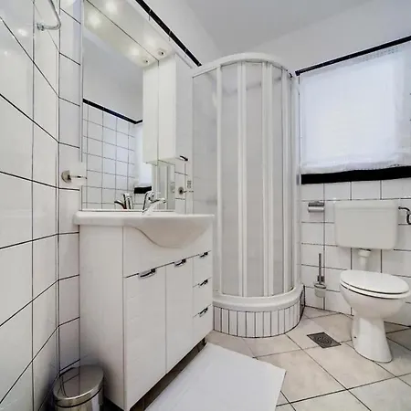 Big Blue - One-bedroom With Balcony And Side Sea View Апартаменты *